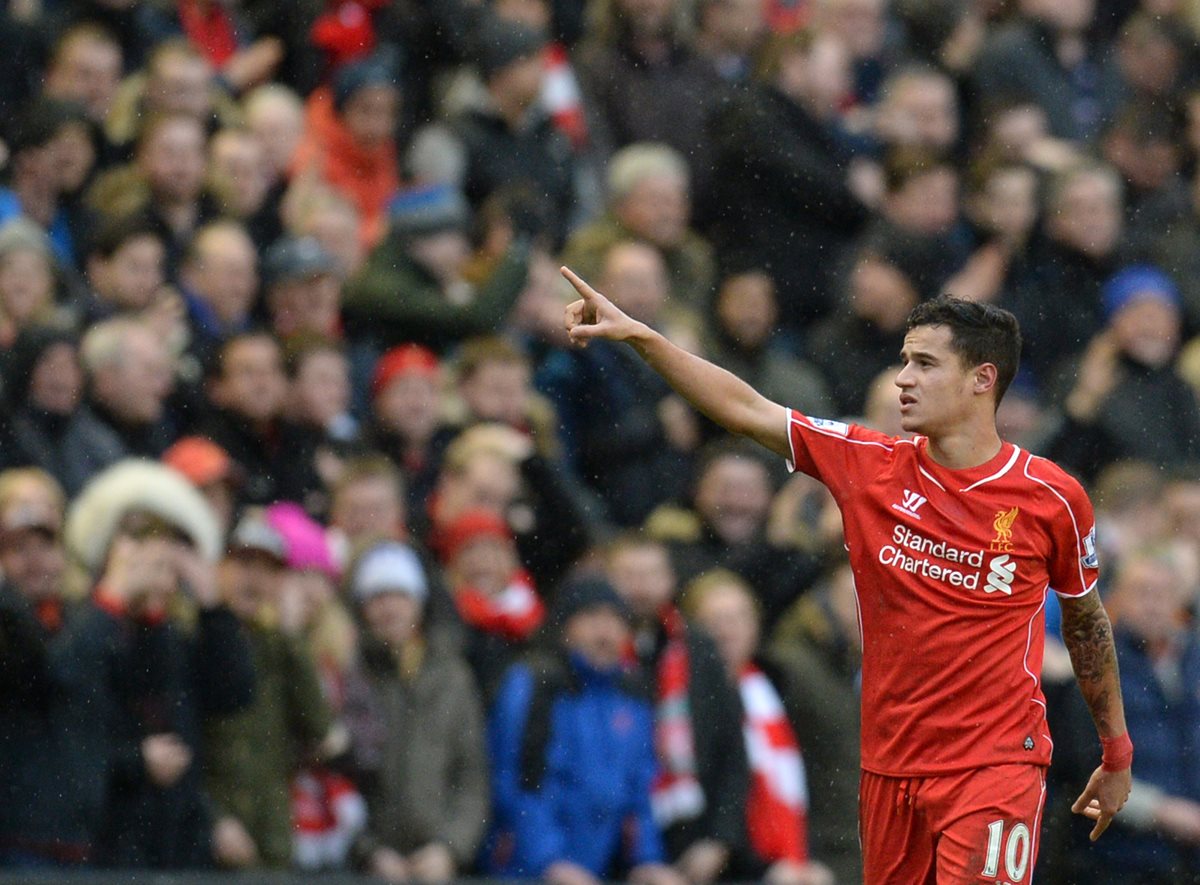 Coutinho seguirá, al menos por esta temporada, con el Liverpool. (Foto Prensa Libre: AFP)