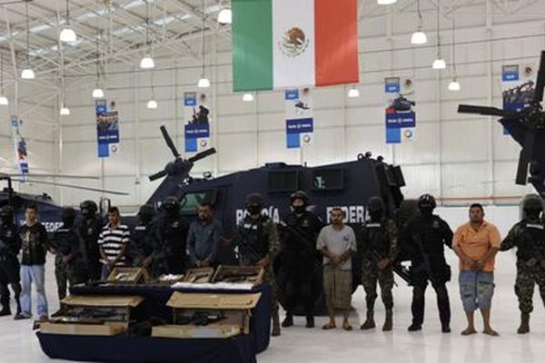 Policía mexicana captura a cabecillas del cartel de las drogas <em>La Familia Michoacana</em><br _mce_bogus="1"/>