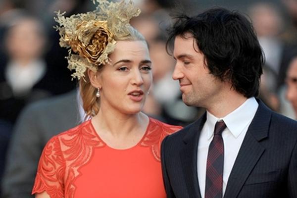 Foto de archivo de Kate Winslet y su novio Ned Rocknroll. 