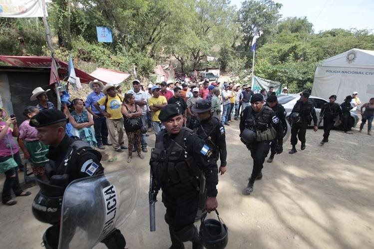 Desde el 2012 los vecinos de las comunidades cercanas a la mina se oponen al proyecto minero. (Foto Prensa Libre: Hemeroteca PL)