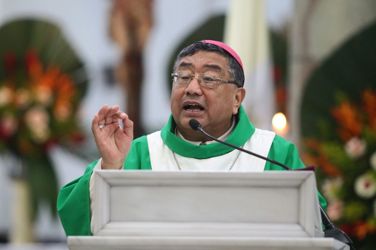 Arzobispo cree que Jimmy Morales debe aprender a escuchar