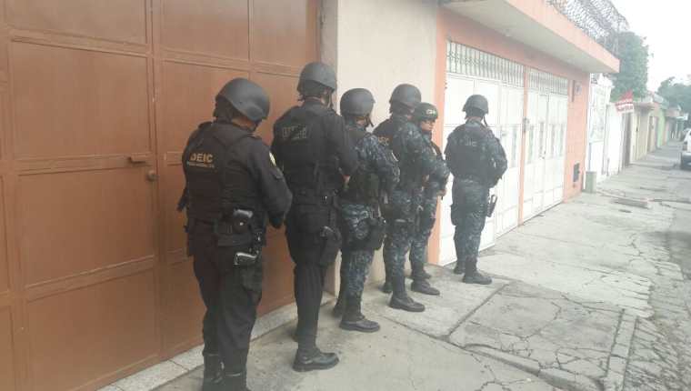 Uno de los inmuebles allanados por la Policía. Foto Prensa Libre: PNC