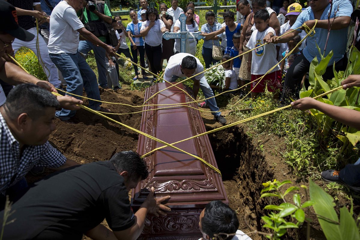 Senadores de EE. UU. culparon directamente a Daniel Ortega y a su esposa, Rosario Murillo, de los muertos en ese país. (Foto Prensa Libre: EFE)