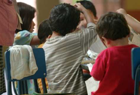 Al menos 35 niños fueron declarados adoptables. (Foto Prensa Libre: Archivo)