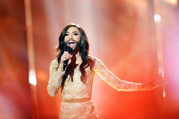 El cantante de 25 años interpretó el tema Rise Like A Phoenix (FOTO PRENSA LIBRE: AFP).