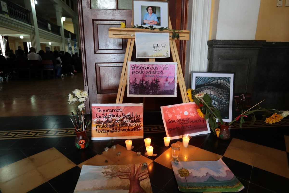 Víctor Hugo Valenzuela fue un destacado artista plástico. (Foto Prensa Libre: Álvaro Interiano)