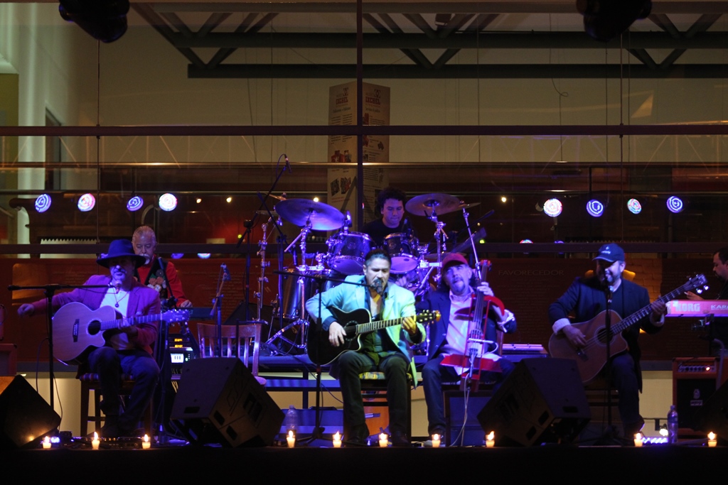 La banda guatemalteca Alux Nahual ofrece concierto acústico con repertorio de lujo. (Foto Prensa Libre: Keneth Cruz)