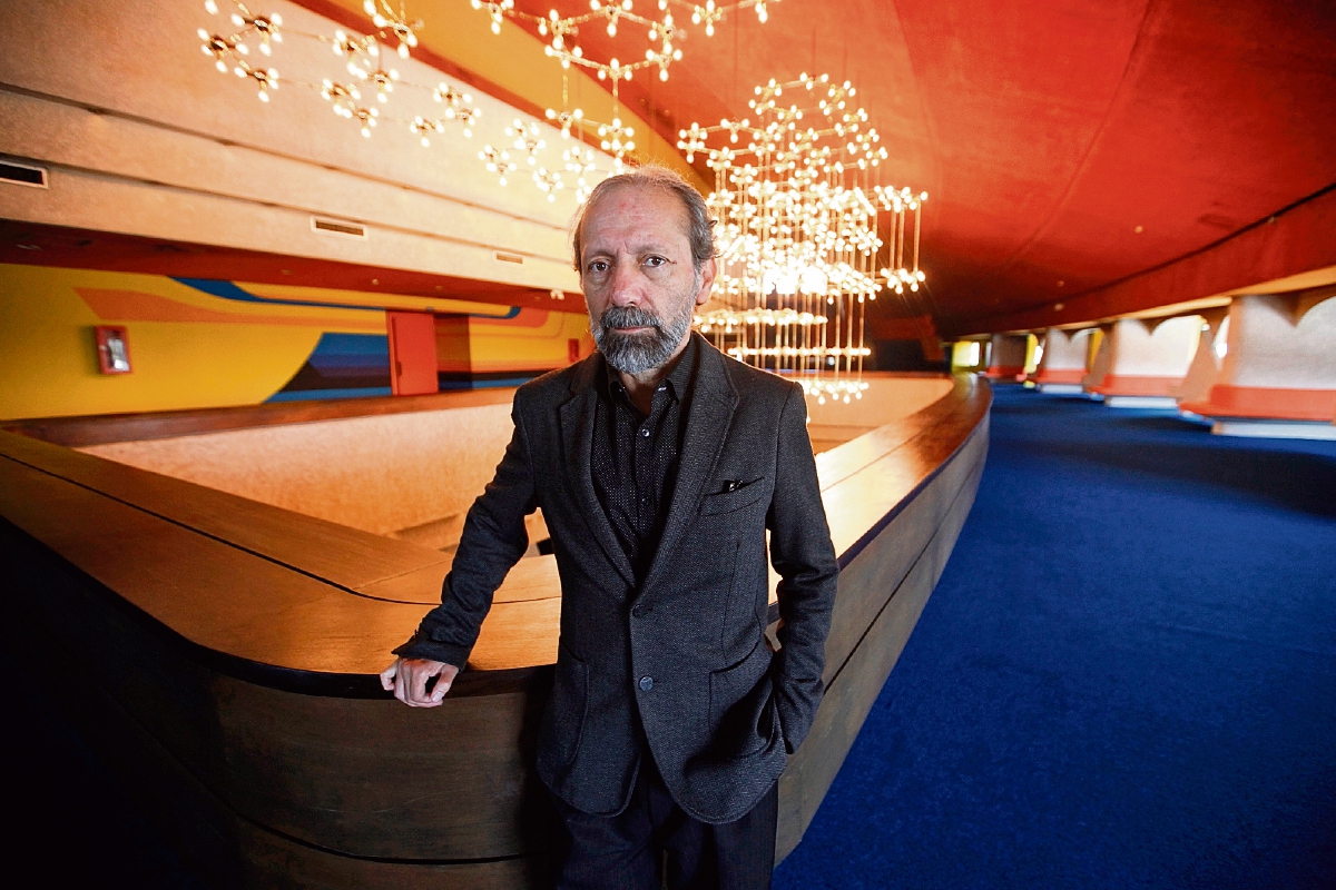 Álvaro Véliz: “El Teatro necesita recuperar su brillo”