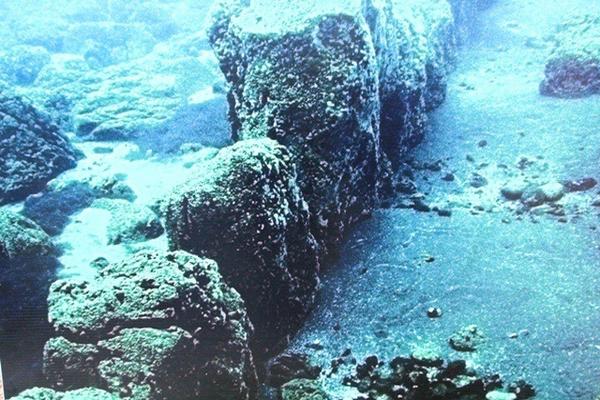 El sitio fue descubierto en la década de 1990 por Roberto Samayoa, mientras buceaba. (Foto Prensa Libre: Ángel Julajuj)