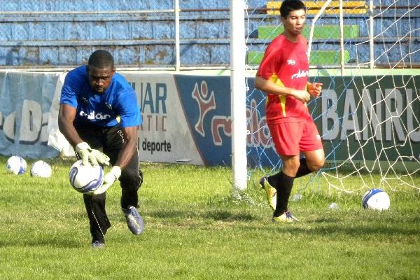 Trigueño Foster jugará el Clausura 2013 con los venados. (Foto Prensa Libre: Omar Méndez)