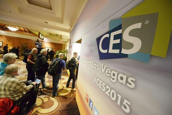 Feria tecnológica de las Vegas acapara la atención de multitudes. (Foto Prensa Libre: EFE)