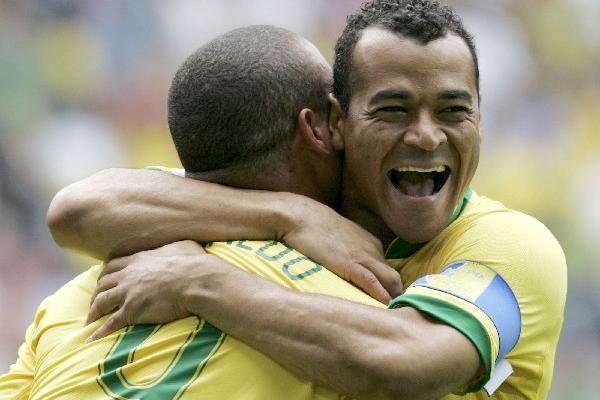 El capitán brasileño Cafú, es el único jugador que ha estado en tres finales de una Copa del Mundo. (Foto Prensa Libre: AS Color)<br _mce_bogus="1"/>