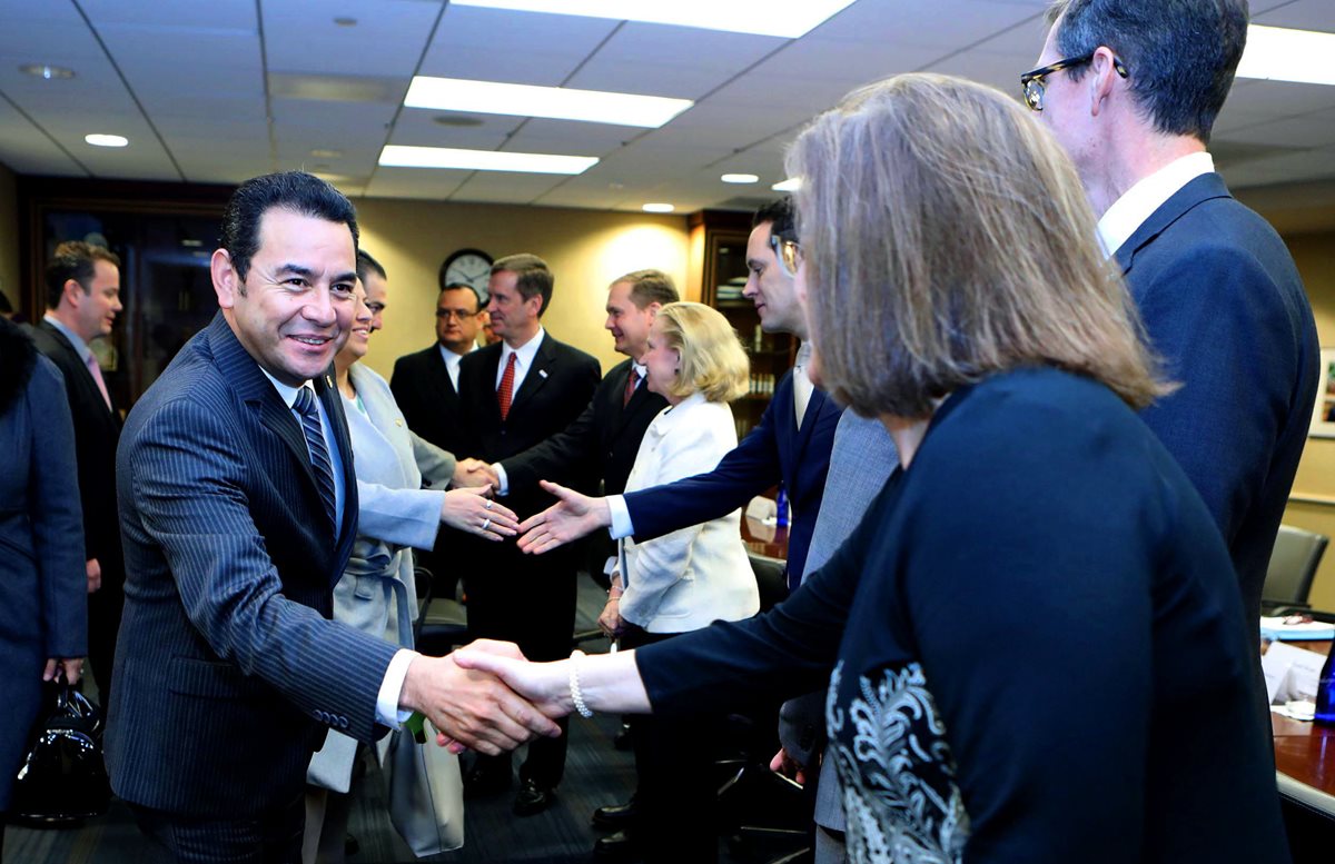 Jimmy Morales realiza visita a EE. UU. para participar en el Desayuno Nacional de Oración y hablar temas de cooperación. (Foto Prensa Libre: EFE)