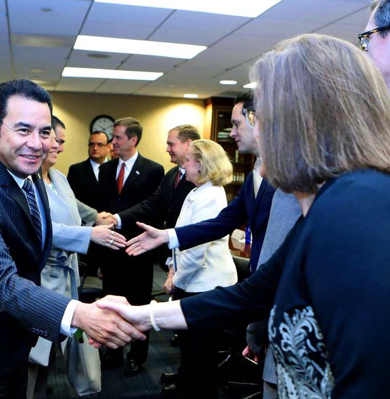 Jimmy Morales realiza visita a EE. UU. para participar en el Desayuno Nacional de Oración y hablar temas de cooperación. (Foto Prensa Libre: EFE)