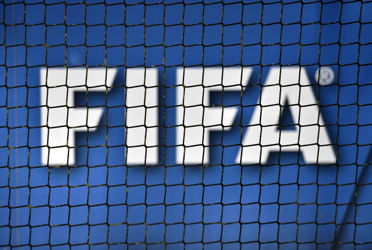 La máxima entidad del futbol mundial puso fecha para que la AFA elija a sus nuevas autoridades. (Foto Prensa Libre: AFP).