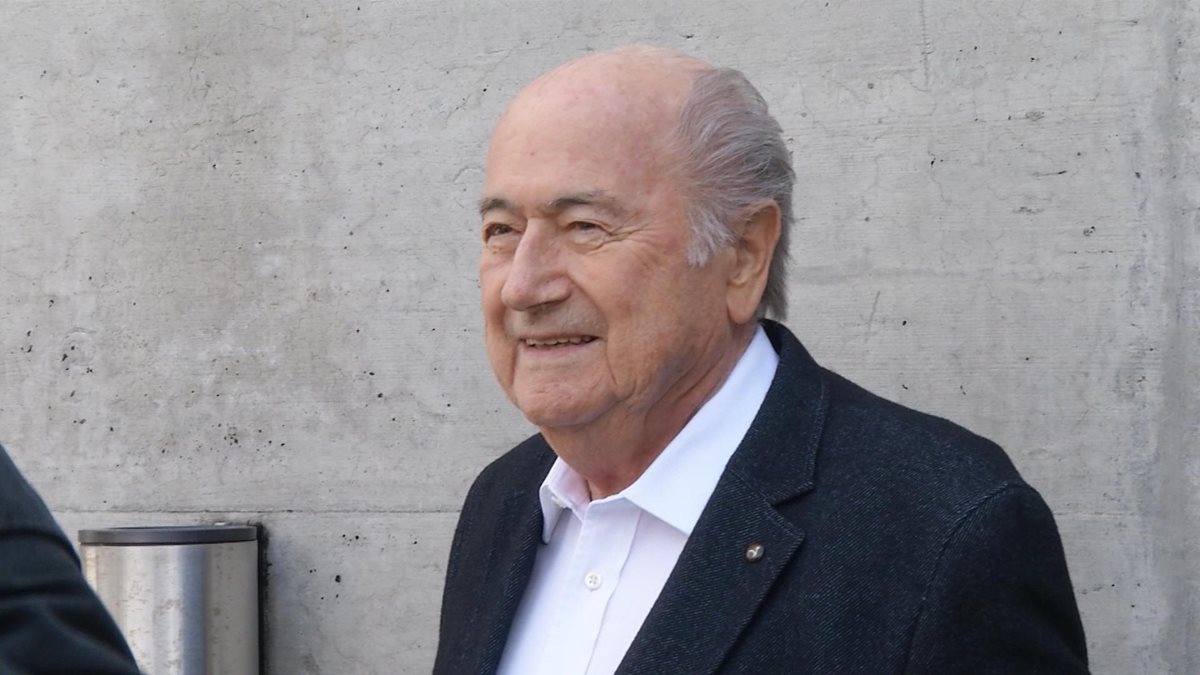 Joseph Blatter elogió a Gianni Infantino, su sucesor como presidente de la Fifa. (Foto Prensa Libre: AP).