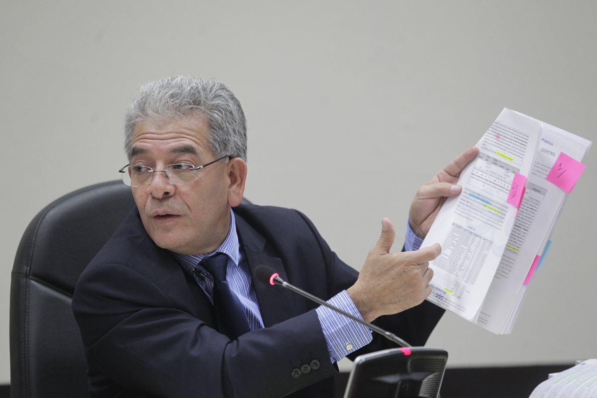 El juez Miguel Ángel Gálvez, en el Juzgado B de Mayor Riesgo, dirige el proceso contra la red de defraudación La Línea. (Foto Prensa Libre: Hemeroteca PL)