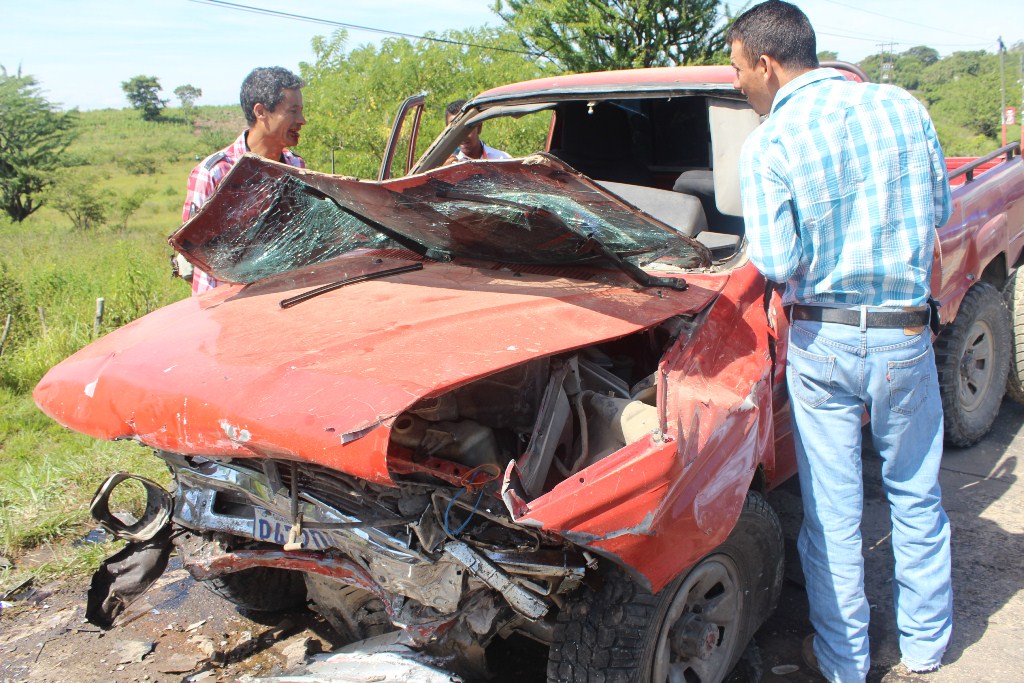 Picop accidentado en la cabecera de Jutiapa. (Foto Prensa Libre: Óscar González)