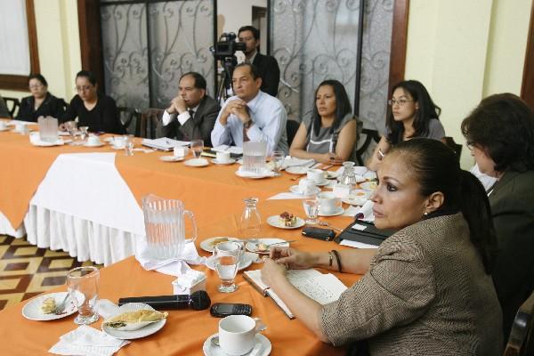 La diputada Rosa María de Frade solicita la aprobación de una norma por la transparencia.