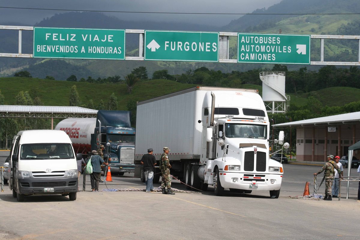 El reglamento de la Unión Aduanera entre Guatemala y Honduras empezará a redactarse la próxima semana. (Foto Prensa Libre: Hemeroteca)