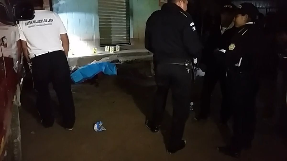 El crimen en contra de la lideresa indígena, Juana Ramírez, ocurrió la noche del viernes. (Foto Prensa Libre: Héctor Cordero)