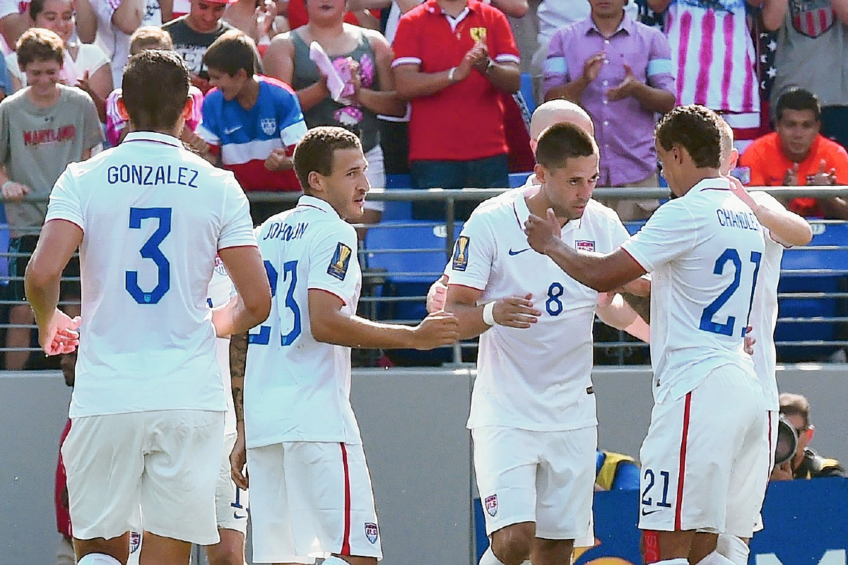 Clint Dempsey guió a Estados Unidos en el triunfo sobre Cuba. (Foto Prensa Libre: AFP).