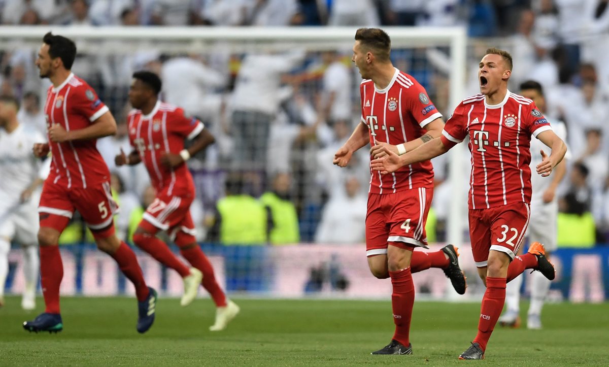 Los jugadores del Bayern Múnich celebran el 1-0 a los tres minutos.