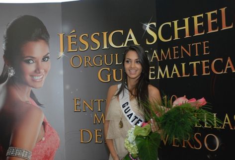 Jessica Schell, en el aeropuerto La Aurora. (Foto Prensa Libre: Hugo Navarro)