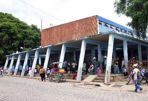 El acceso al Hospital Nacional de Jalapa ha sido restringido   como medida de seguridad para el personal,   que ha recibido amenazas y es    extorsionado.