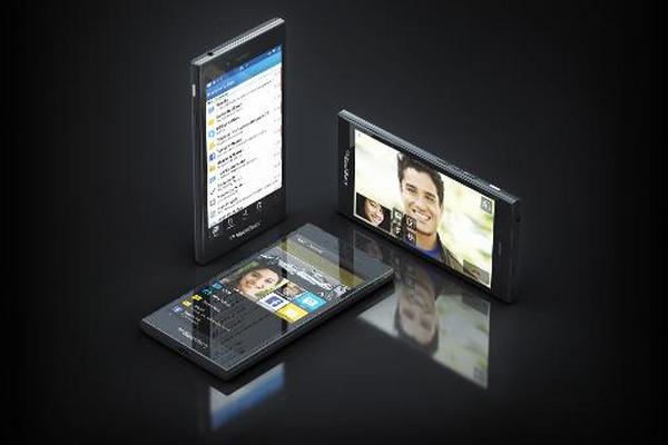 Usuarios de BlackBerry tendrán acceso a las aplicaciones de Amazon. (Foto Prensa Libre: AFP)