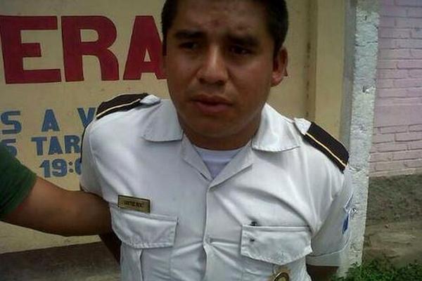 Luis Eduardo Ortiz Soc, detenido. (Foto Prensa Libre: PNC)