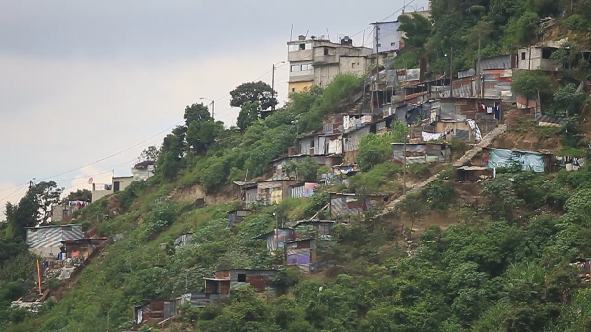 Asentamiento Santa Rita, zona 7 de la capital. (Foto Prensa Libre: Esbin García).