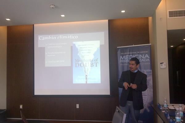 Antimio Cruz, uno de los expositores en el taller de medicina personalizada