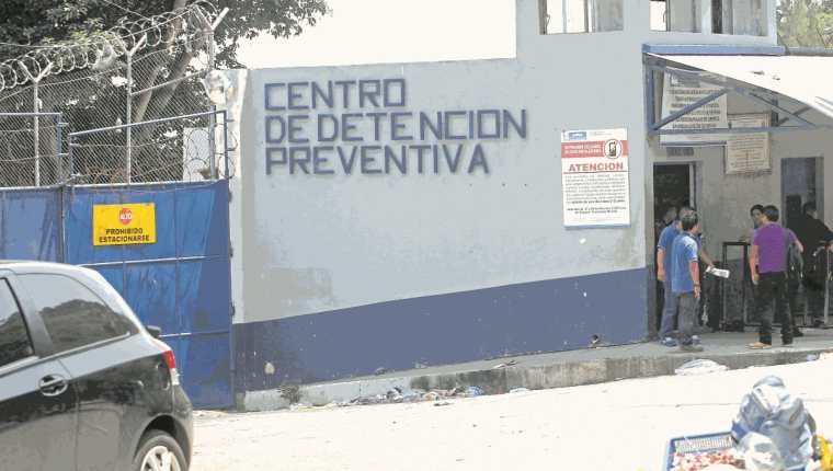 Fachada del Centro Preventivo para Varones de la zona 18. (Foto Prensa Libre: Hemeroteca PL).