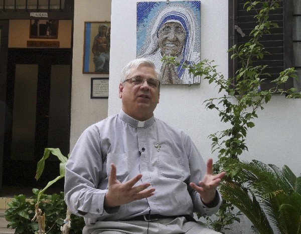 Brian Kolodiejchuk. promotor de la causa de la Madre Teresa. (Foto Prensa Libre: AP)