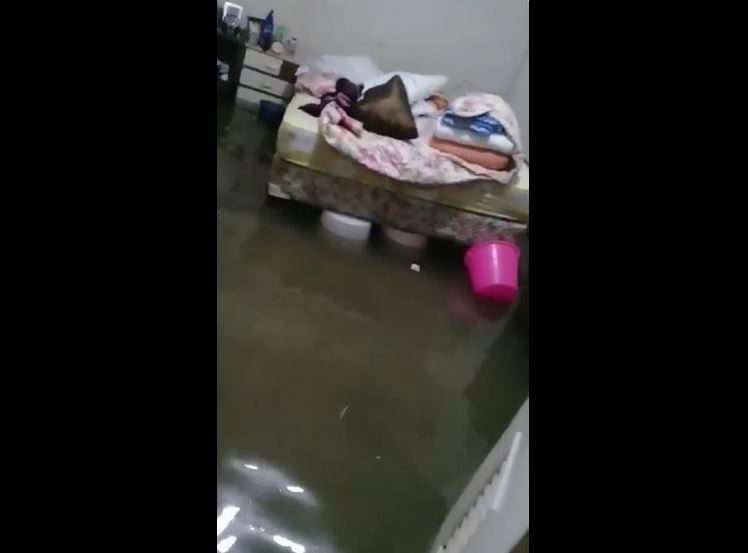Inundación en una de las viviendas en la zona 6 de Chinautla. Foto Prensa Libre: Cortesía.