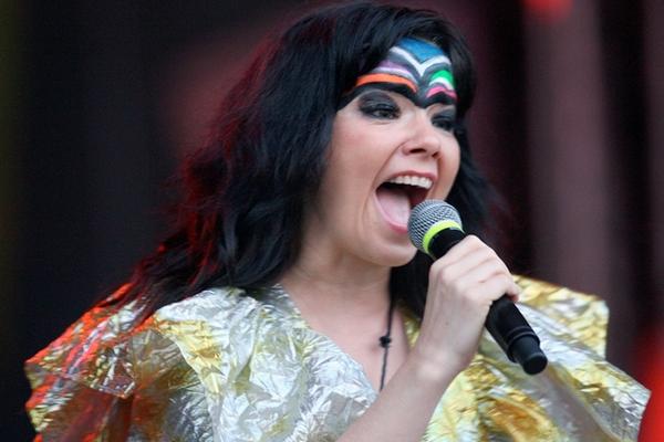 El álbum Vulnicura de la cantante islandesa Björk, se filtra en iternet. (Foto Prensa Libre: AFP)