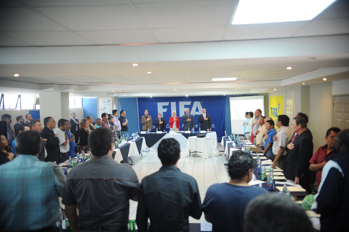 La Asamblea Ordinaria de la Federación de Futbol se realizó este miércoles y contó con la presencia de 38 integrantes. (Foto Prensa Libre: Edwin Fajardo).