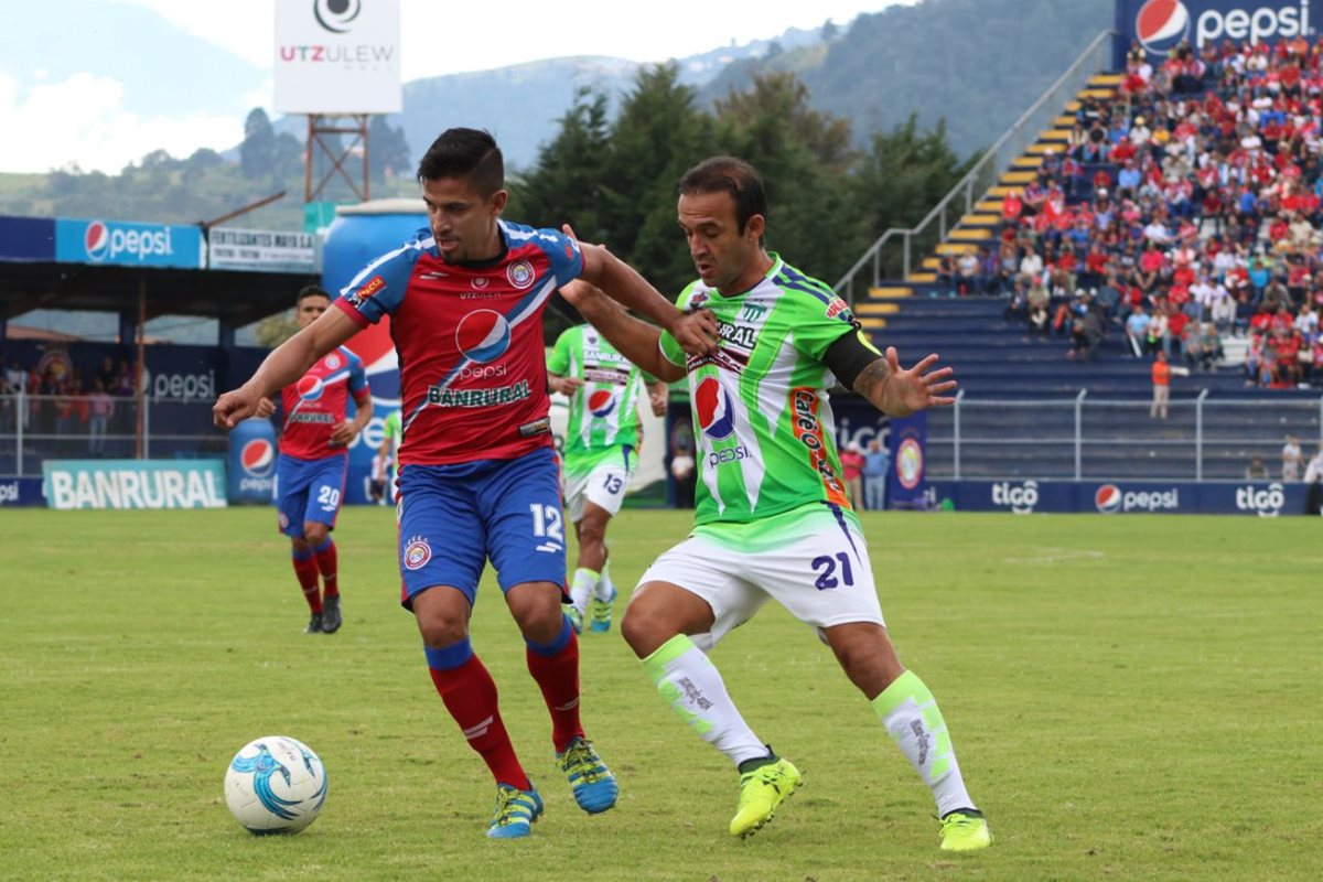 Xelajú MC ha conseguido 13 de sus últimos 15 puntos disputados. (Prensa LIbre: Raúl Juárez)