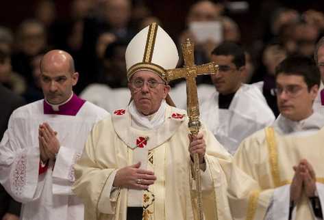 El papa Francisco ha abierto varios frentes para reformar la Iglesia, ha imprimido al papado un nuevo estilo,(Foto Prensa Libre: AP)