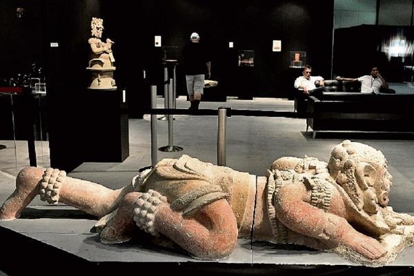 La colección de 67 piezas de Ruta Maya ha estado retenida en aduanas por cinco meses. (Foto Prensa Libre: Archivo)