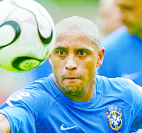Roberto Carlos fue una de las principales estrellas de la Selección de Brasil. (Foto Prensa Libre: EFE)