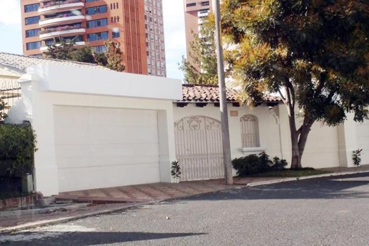 La casa del vicepresidete Jafeth Cabrera ubicada en la colonia La Cañada, zona 14. (Foto Prensa Libre: Hemeroteca)