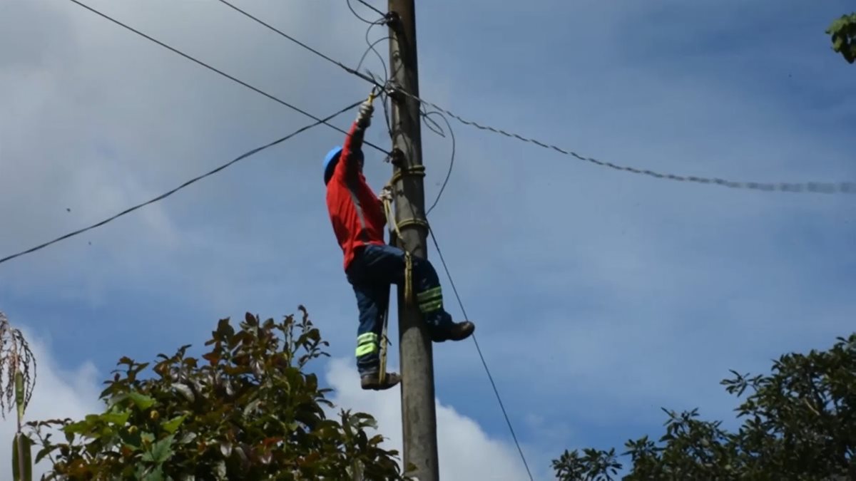 Cortan servicio de energía a comunidades de Patzité por conexiones ilegales 