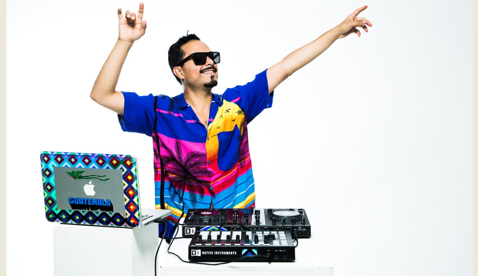 DJ Masaya busca con sus mezclas y sonidos dar a conocer la cultura de Guatemala. (Foto Prensa Libre: Cortesía DJ Masaya)