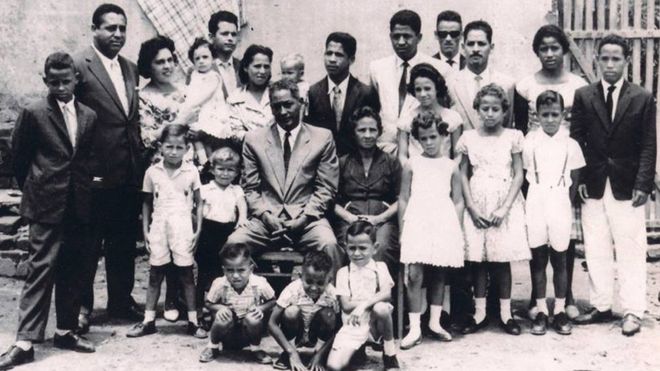 Los abuelos de Vania Nascimento tuvieron 10 hijos, pero perdieron ocho a causa del cáncer. ÁLBUM FAMILIAR