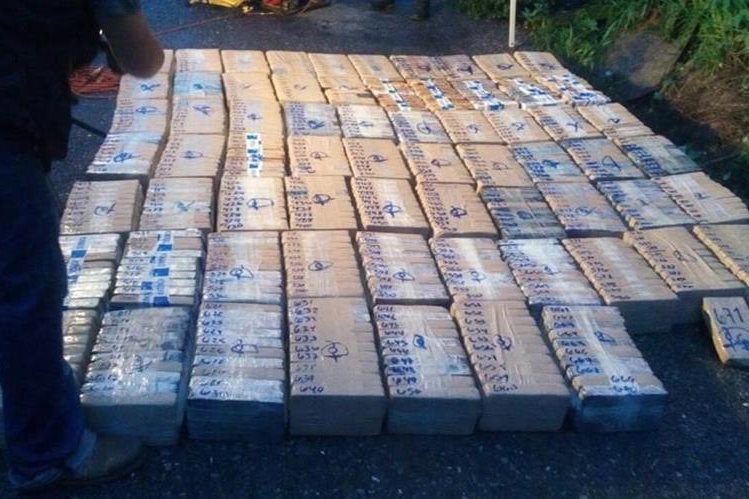 Los guatemaltecos habrían llevado más de 250 kilogramos de cocaína escondidos en furgones. (Foto Prensa Libre: Hemeroteca PL)