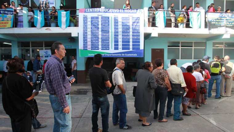 Guatemaltecos acuden a votar en la segunda vuelta de elecciones. (Foto Prensa Libre: Hemeroteca PL)