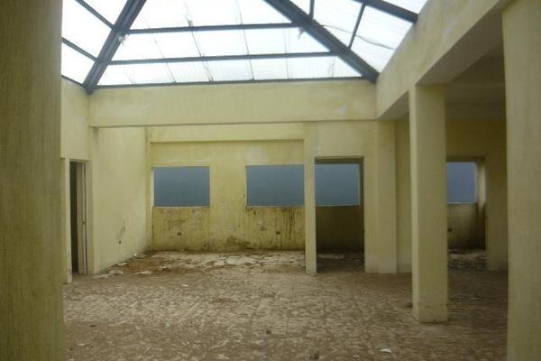 Edificio que  albergaría sede de la Seprem, en San Marcos, luce abandonado y deteriorado. (Foto Prensa Libre: Genner Guzmán)