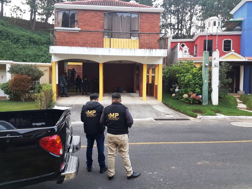 El MP y la PNC ejecutan varios allanamientos en Guatemala y Chiquimula. (Foto Prensa Libre: MP)